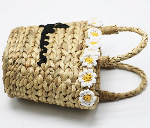 Fashion cute Straw beach cross body bags with flower decoration